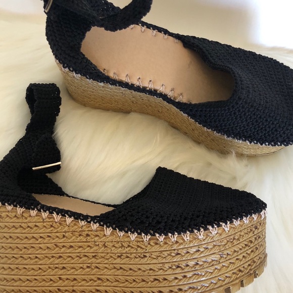 Vintage 70’s Embroidered Espadrilles - Picture 3 of 7